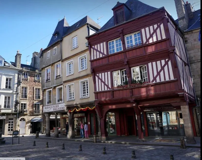 Eglantine Appartement Centre Historique De Dinan 0*,